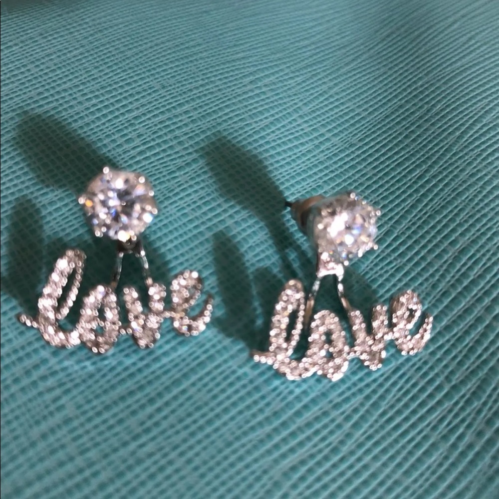Swarovski Crystal Stud W/ Love Halo O2